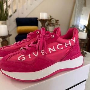 GIVENCHY
Women's Pink Canvas And Suede Sneakers size 39